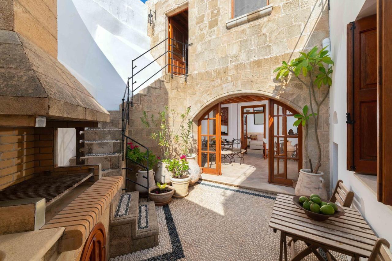 Villa Valasia Lindos With Acropolis View Exterior foto