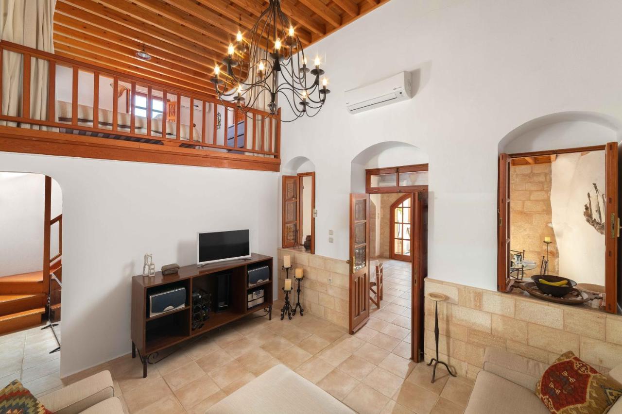 Villa Valasia Lindos With Acropolis View Exterior foto